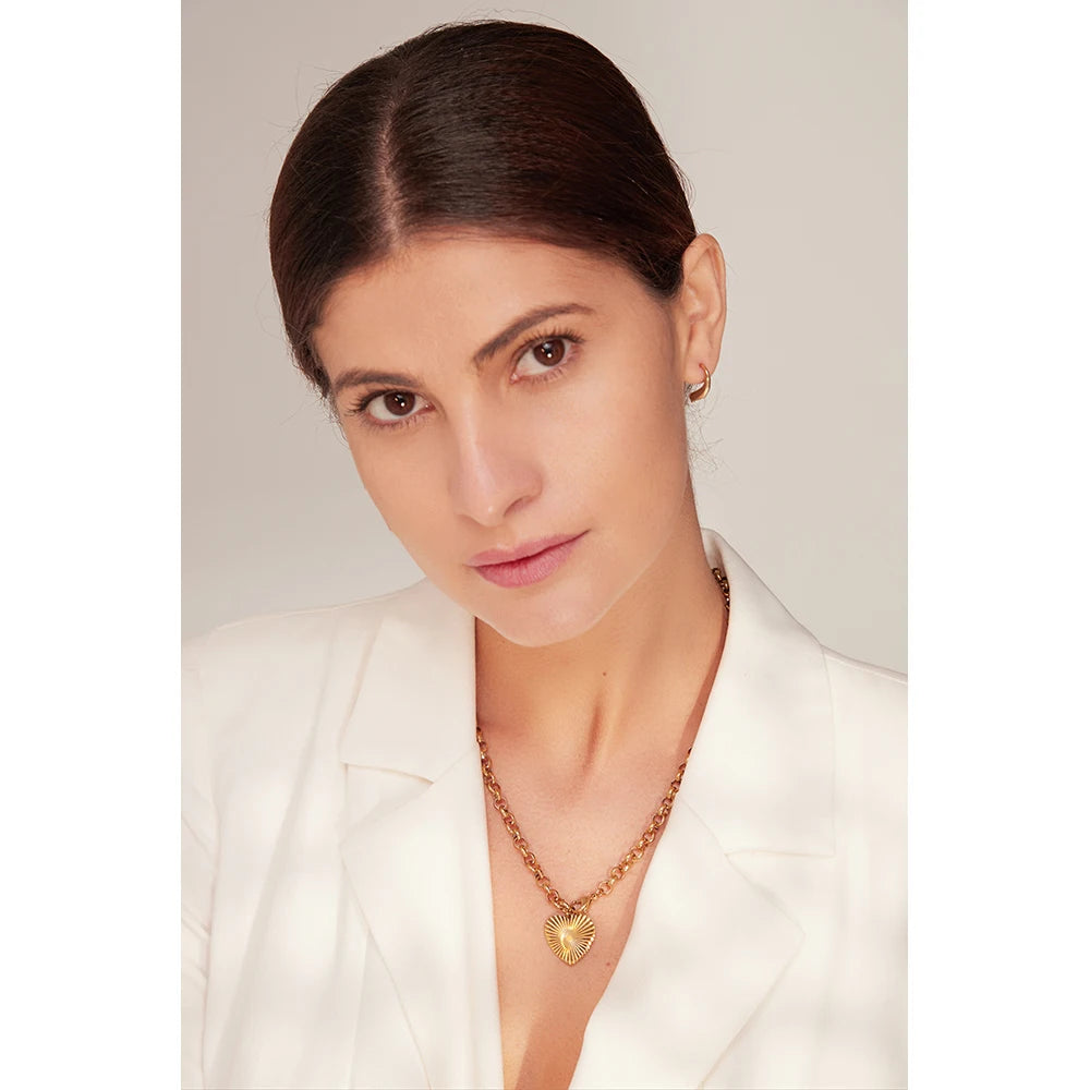 Jolie Pendant Necklace